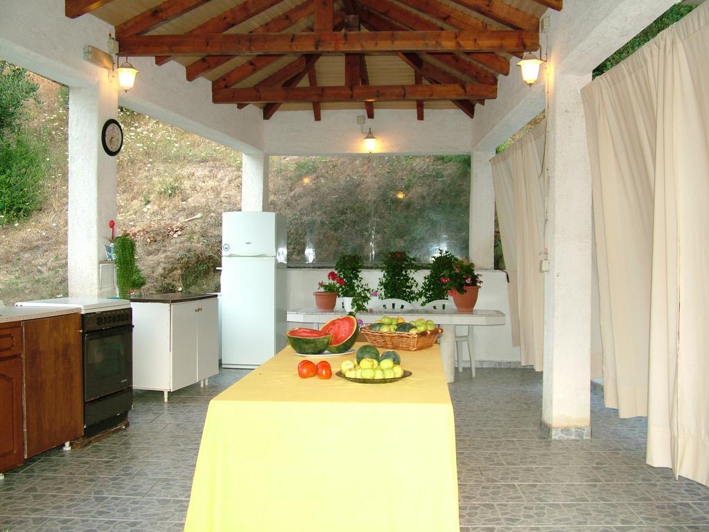 Angeliki Aparthotel Vitaládes Exterior photo