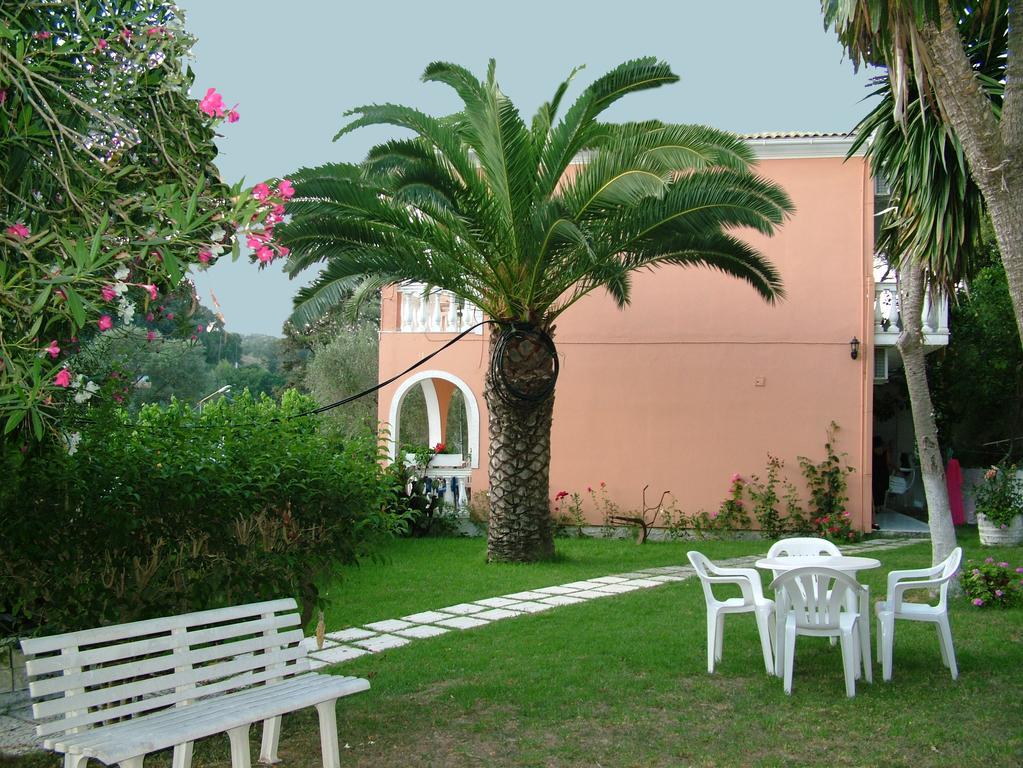 Angeliki Aparthotel Vitaládes Exterior photo