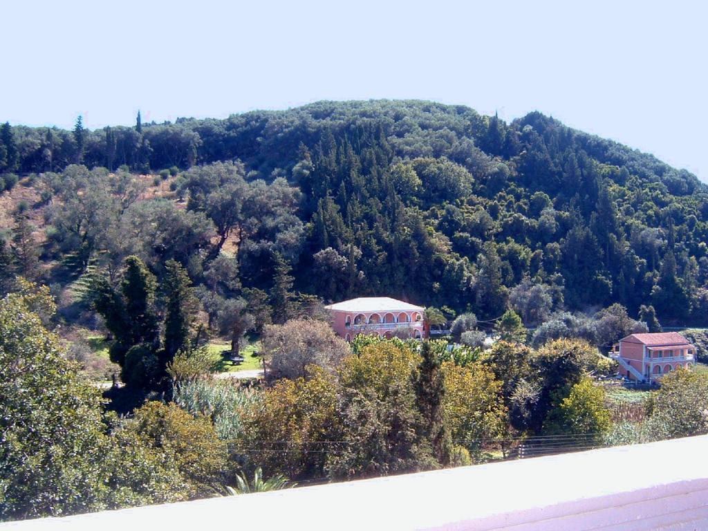 Angeliki Aparthotel Vitaládes Exterior photo