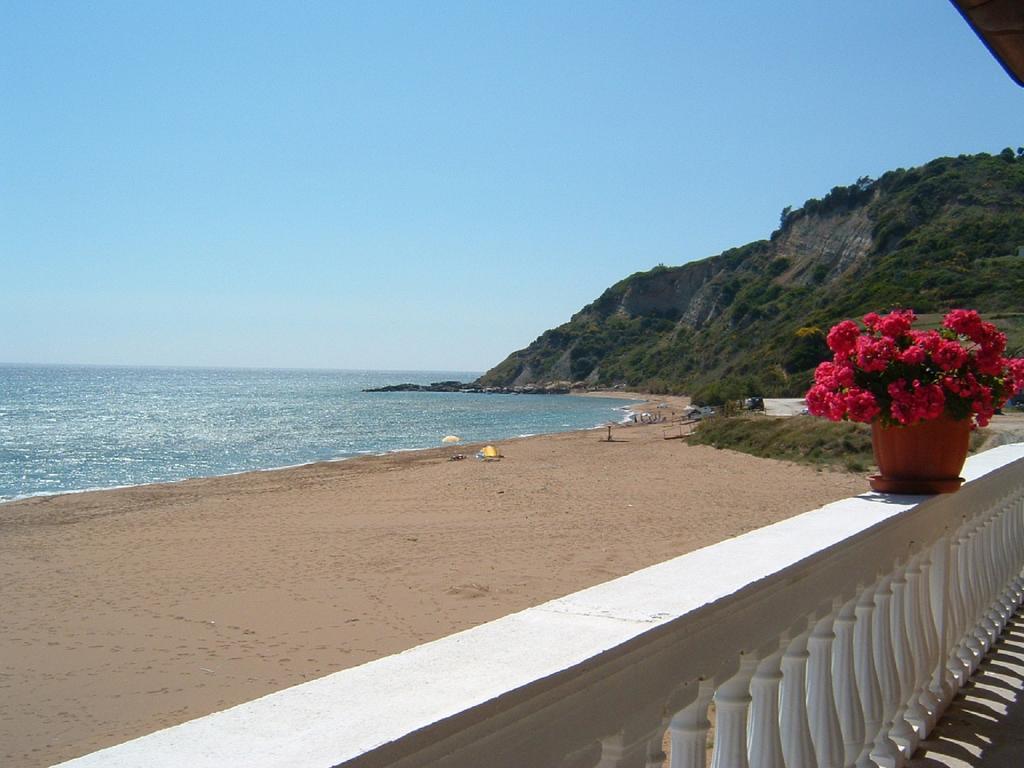 Angeliki Aparthotel Vitaládes Exterior photo