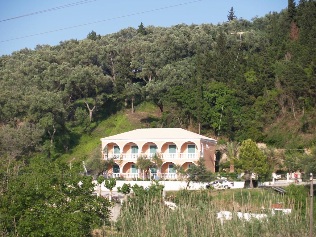 Angeliki Aparthotel Vitaládes Exterior photo