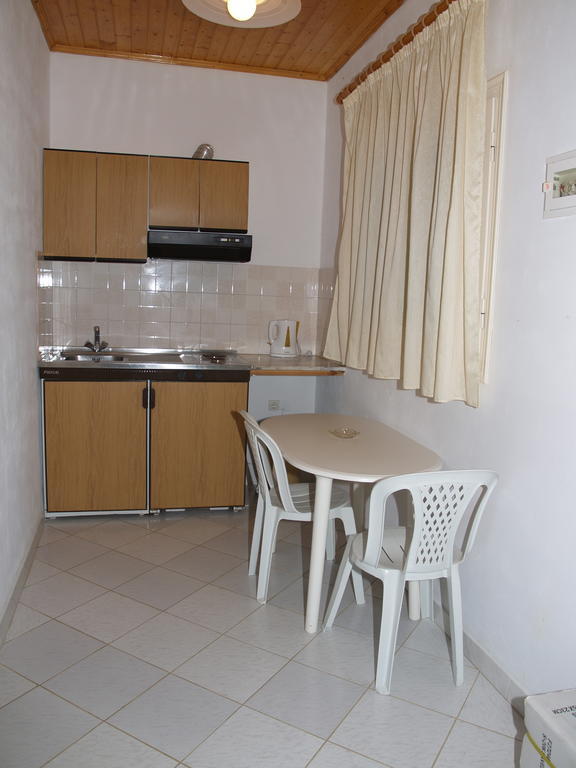 Angeliki Aparthotel Vitaládes Room photo