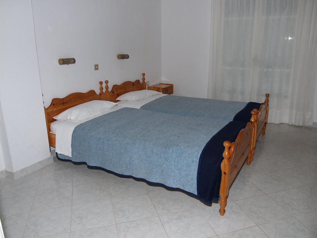 Angeliki Aparthotel Vitaládes Room photo